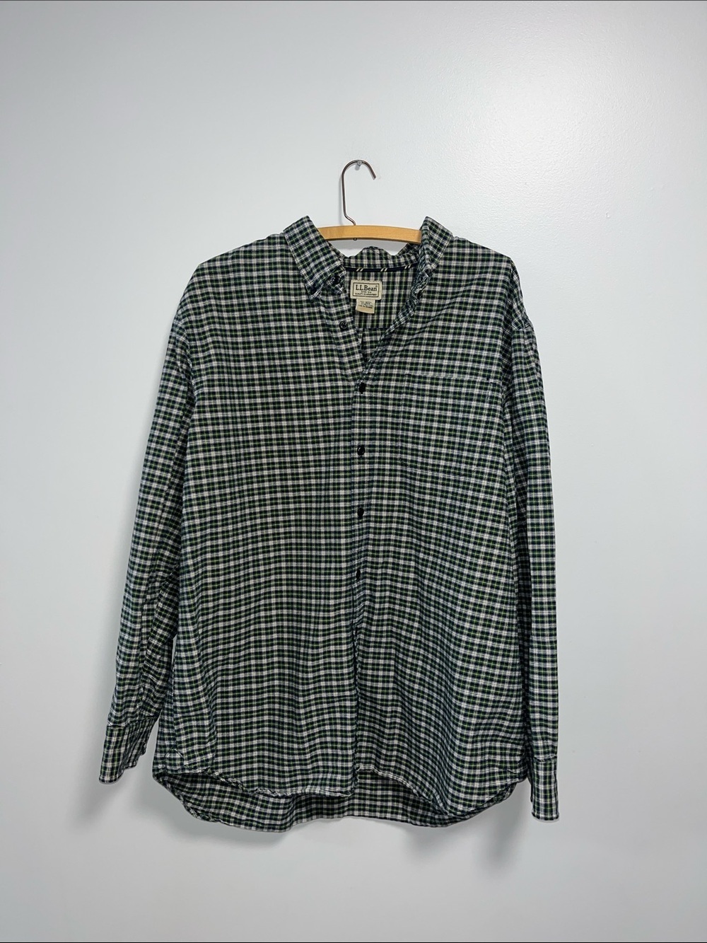 LL Bean Scotch Plaid Flannel Button Up Shirt size XL 100% cotton